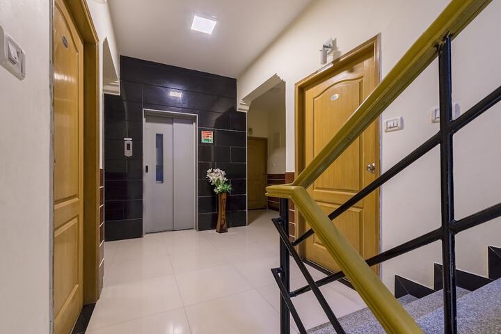Ballroom/Hall 22 of 26