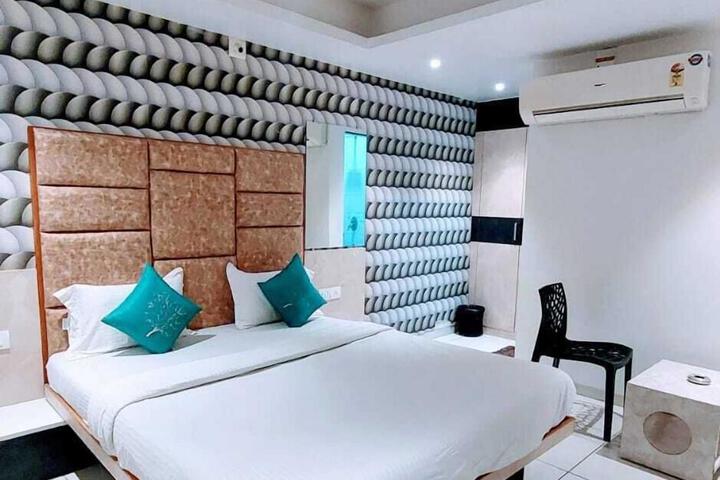 Room 20 of 21