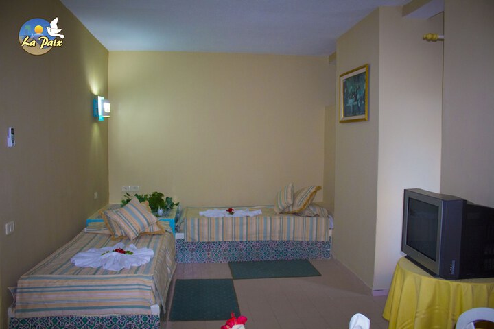 Room 6 of 24
