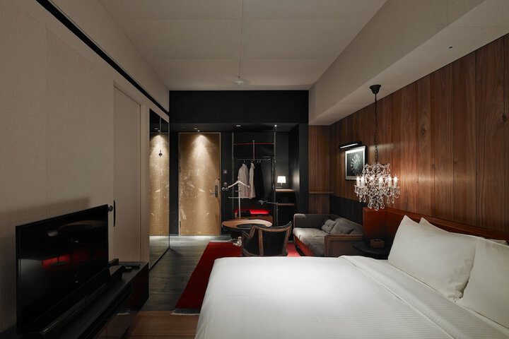 Room 10 of 70