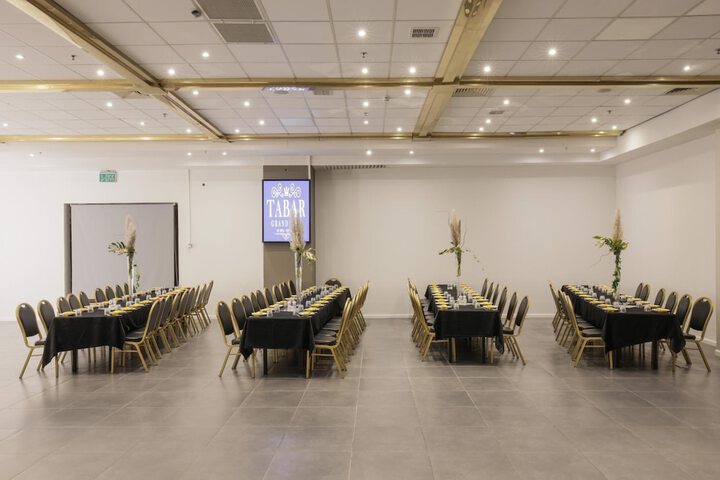 Ballroom/Hall 48 of 65