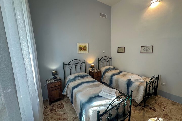 Room 14 of 29