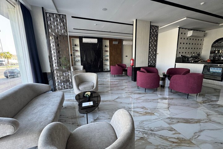 Hotel Interior 4 of 32
