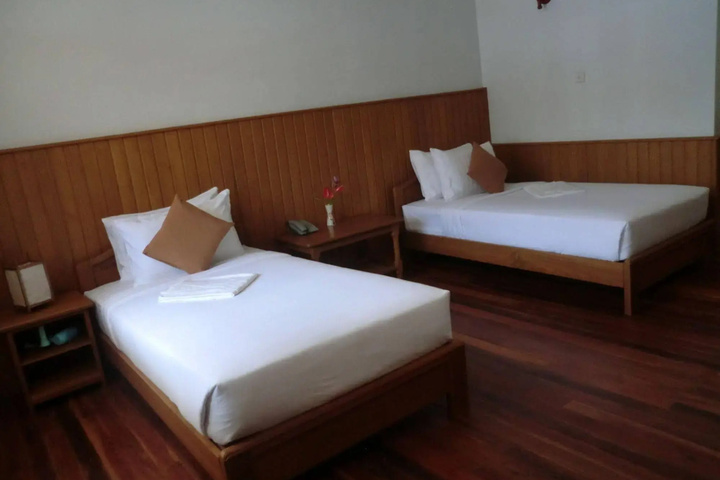 Room 2 of 15