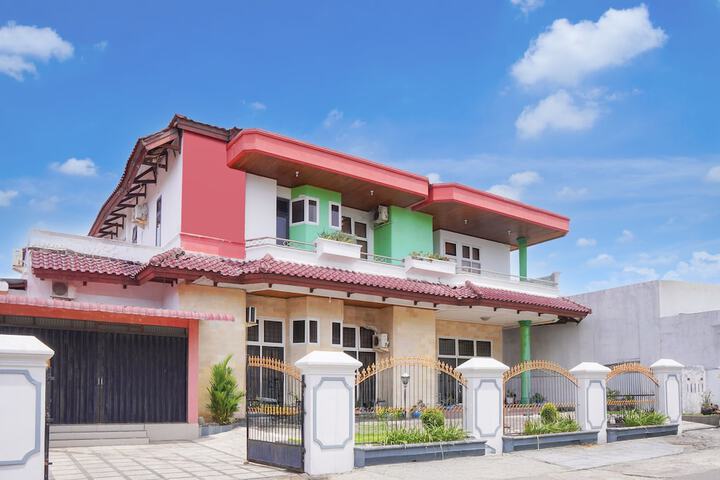 Image of Collection O near Universitas Negeri Padang formerly Hotel Amra