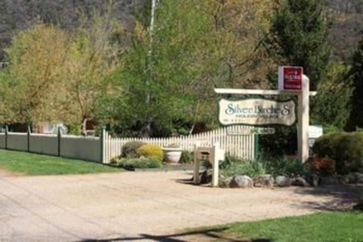 Property Grounds 19 of 24