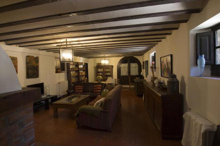 Photo 10
