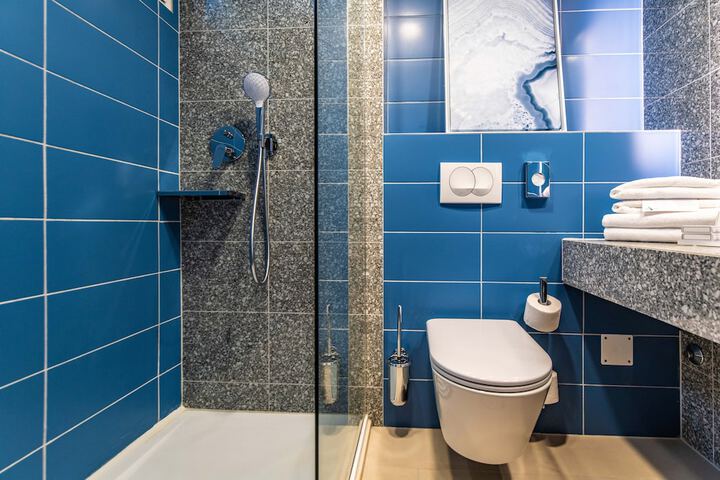 Room 24 of 71