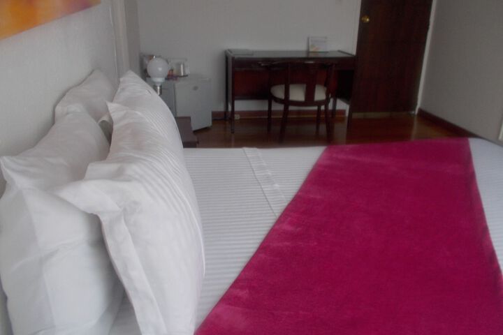 Room 19 of 41