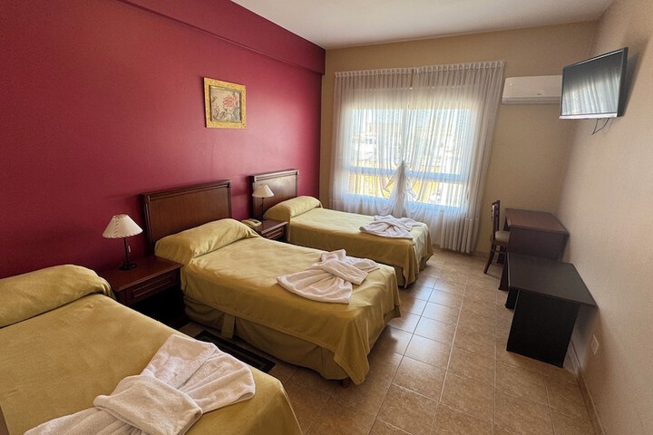 Room 53 of 138