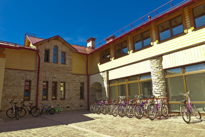 Hotel Exterior 58 of 66