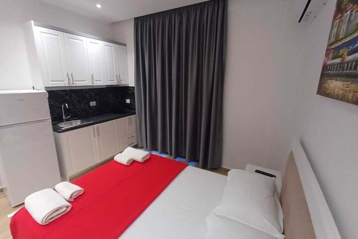 Room 17 of 65