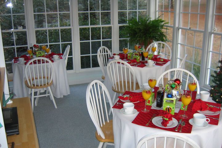 Breakfast/Coffee Service 6 of 17
