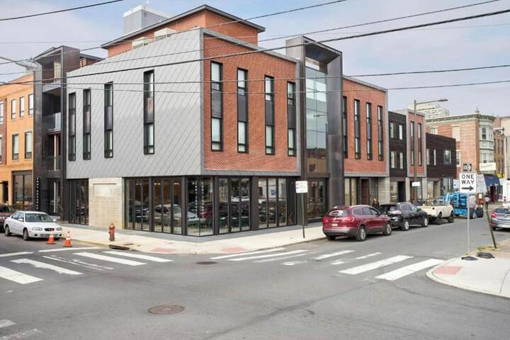 Photo of The Queen Hotel Philadelphia Pennsylvania Belvilla Luxe