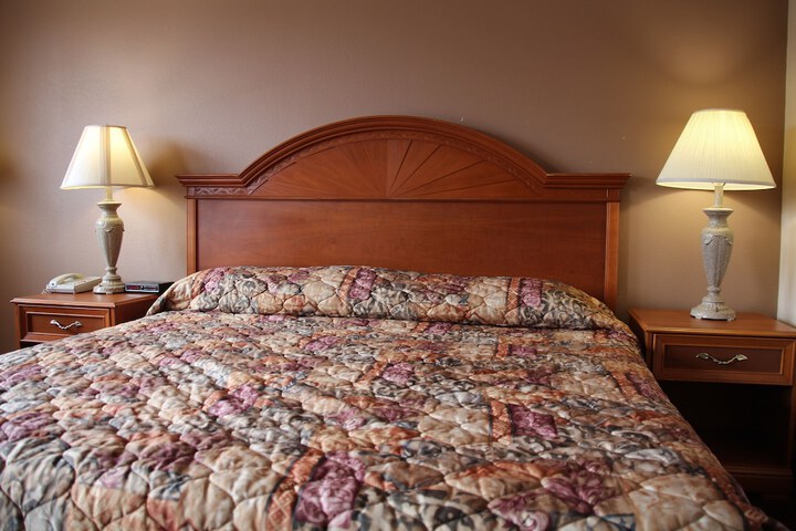 Room 8 of 43