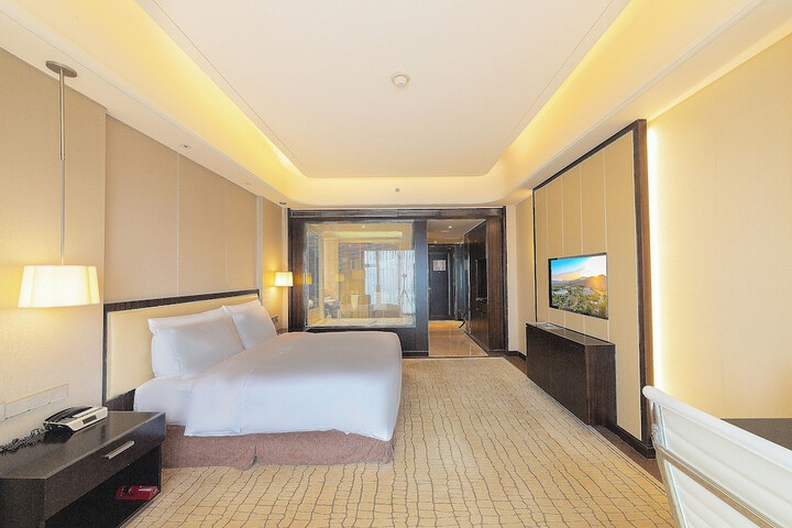 Room 21 of 70