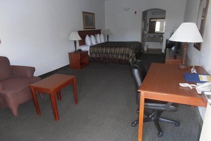 Room 8 of 55