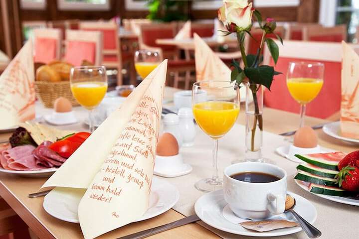 Breakfast/Coffee Service 29 of 64