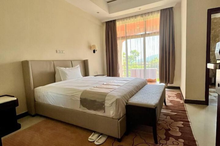 Room 3 of 12