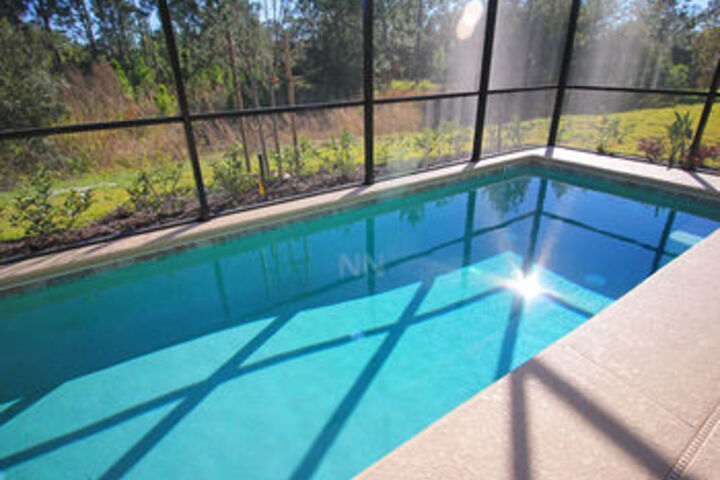 Pool 647 of 687
