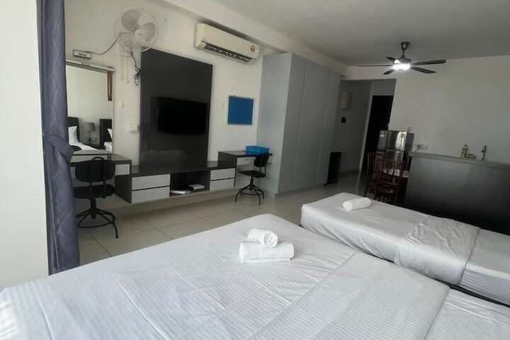 Room 11 of 72