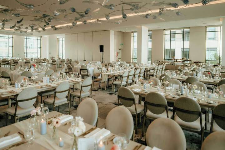 Ballroom/Hall 89 of 107
