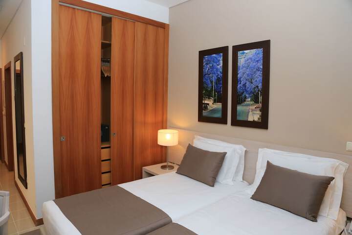 Room 7 of 35