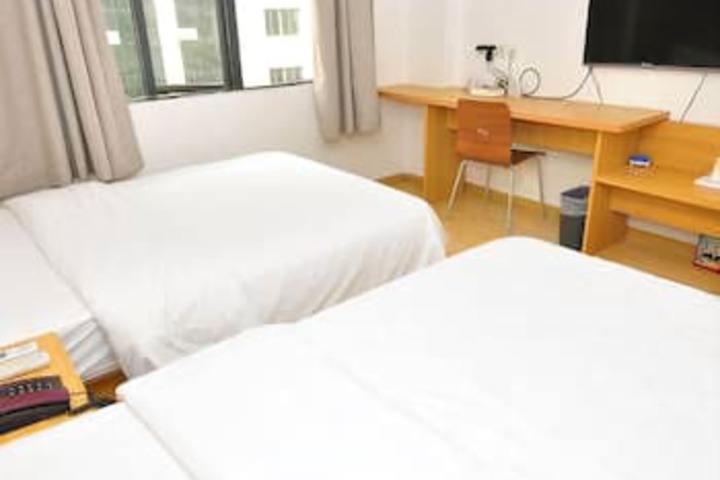 Room 7 of 7
