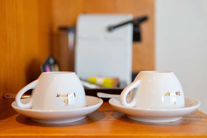 Breakfast/Coffee Service 80 of 233