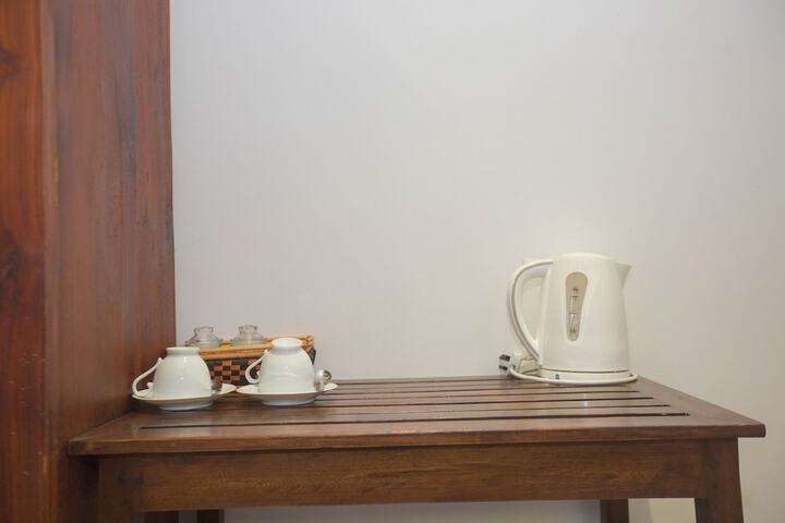Breakfast/Coffee Service 60 of 139