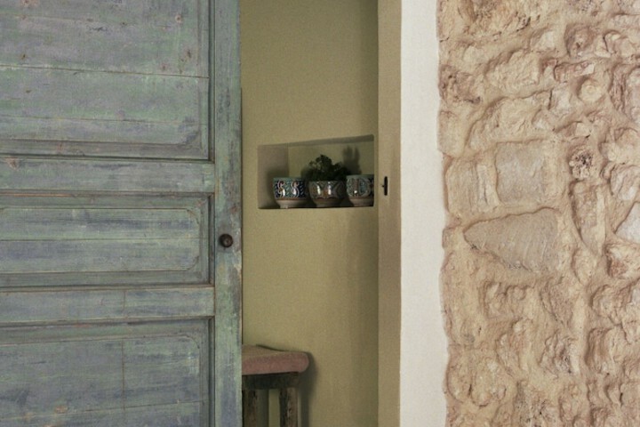 Room 70 of 143