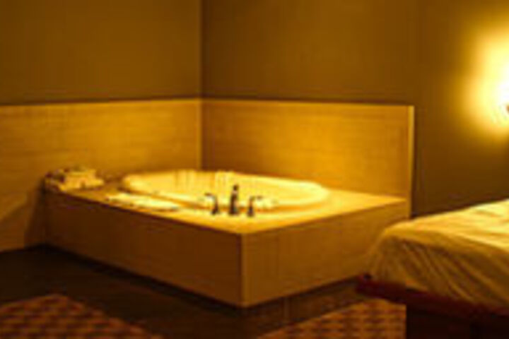 Room 2 of 12