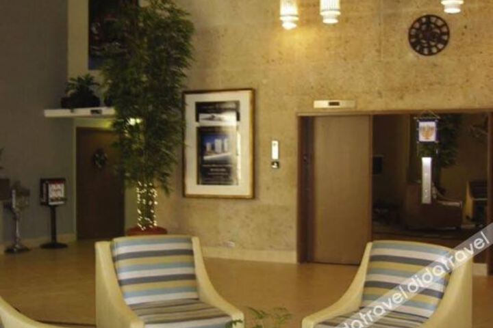 Hotel Interior 7 of 20