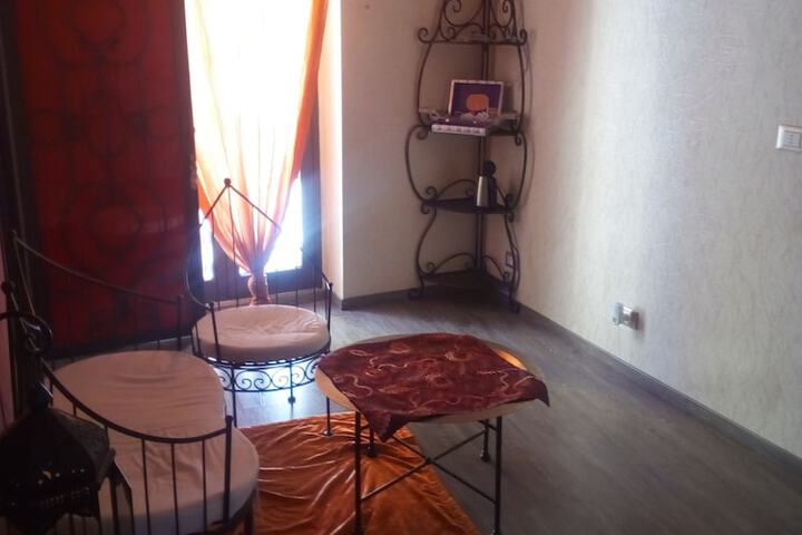 Room 6 of 53