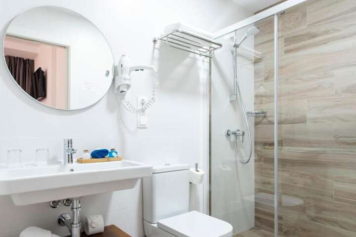 Room 20 of 63