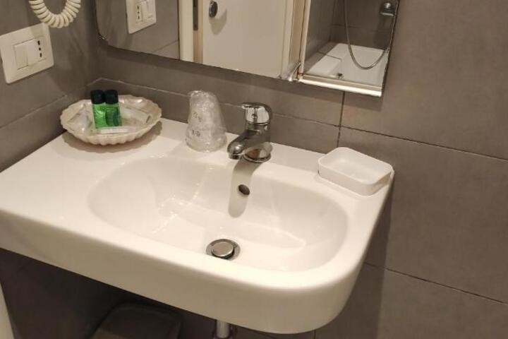 Photo 28