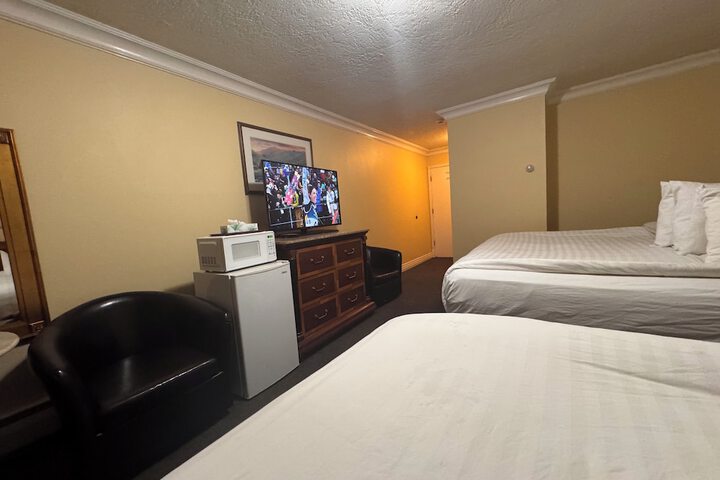Room 63 of 77
