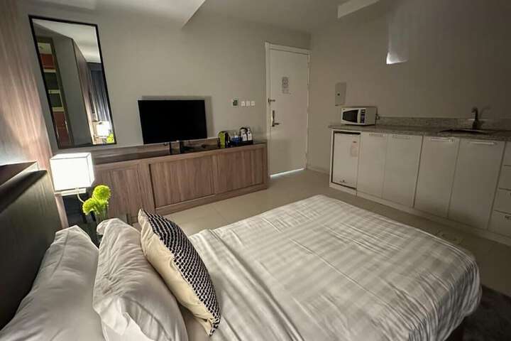 Room 8 of 30