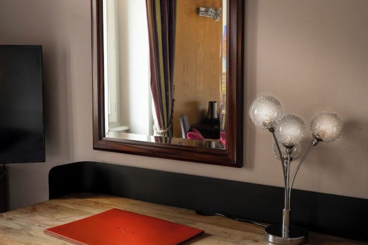 Room 8 of 59