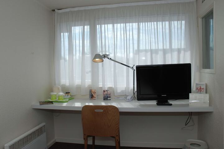 Room 14 of 29