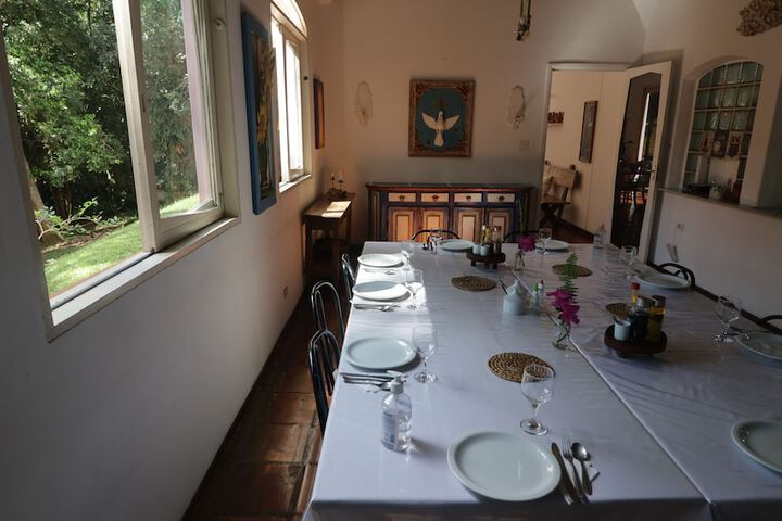 Room 11 of 21