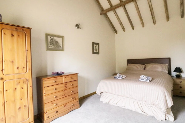 Room 2 of 13