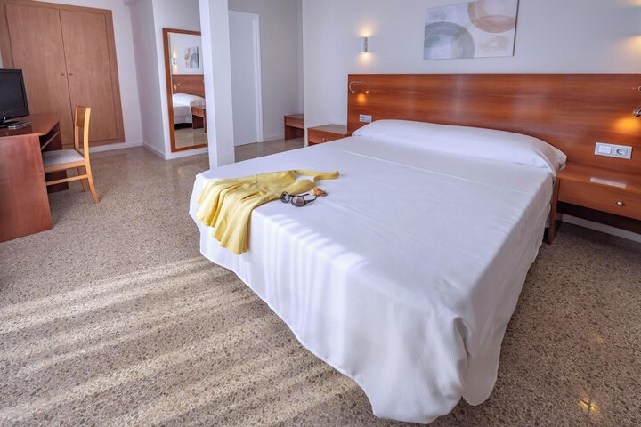 Room 42 of 84