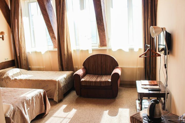 Room 5 of 46