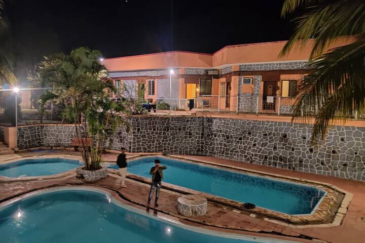 Pool 80 of 157
