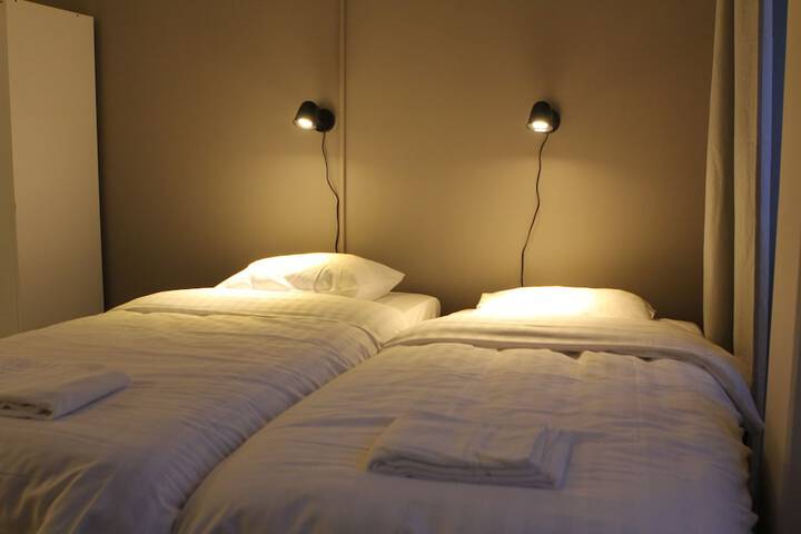 Room 35 of 82