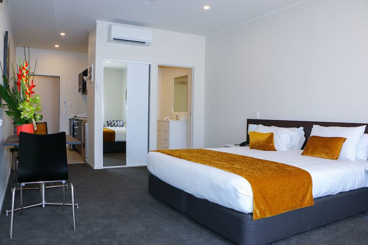 Room 8 of 35
