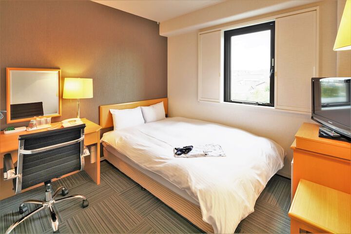 Room 9 of 51