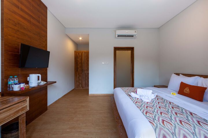 Room 9 of 20