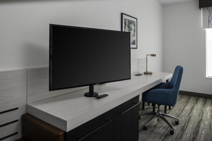Room 16 of 44